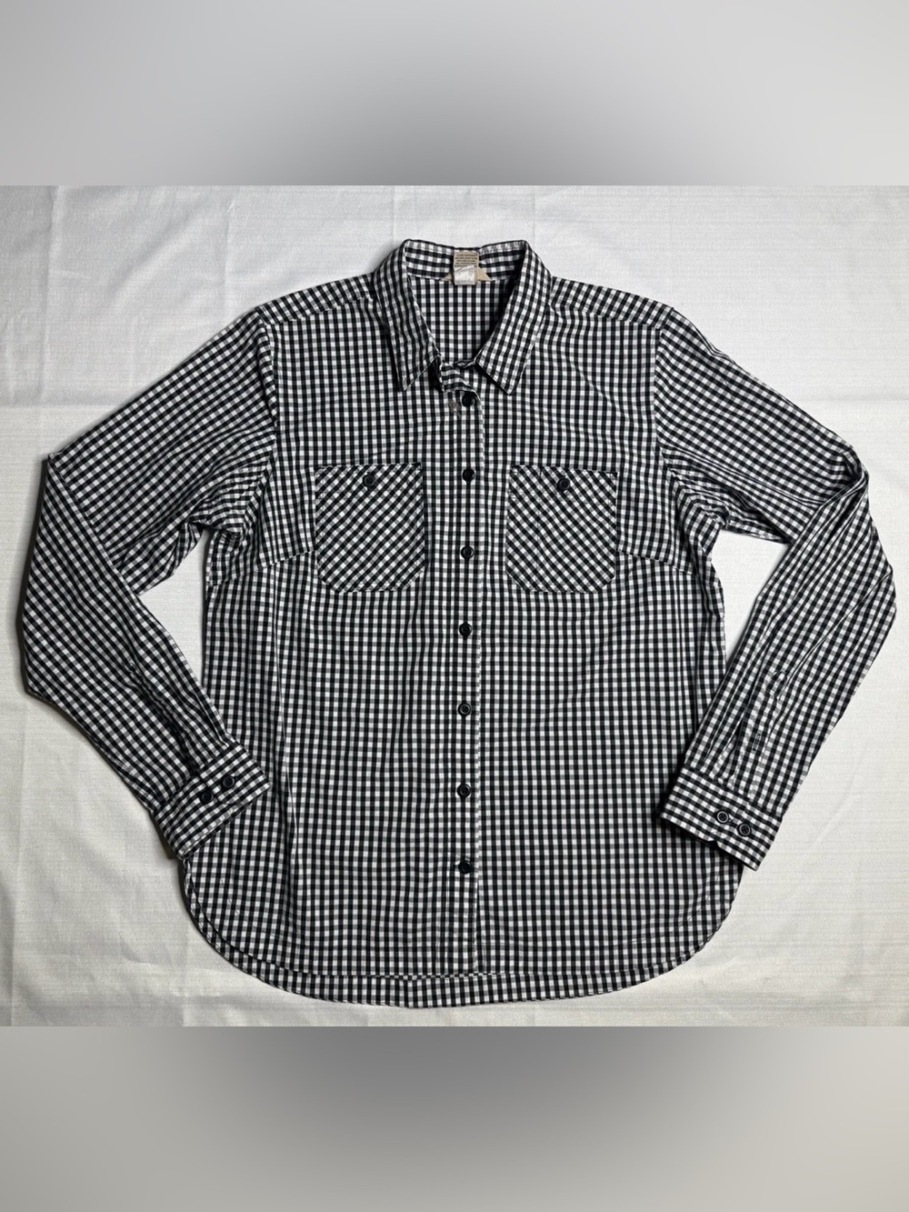 Duluth Trading Company Men’s Black/White Plaid Button Down Shirt Sz: Medium